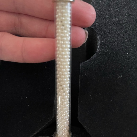 Toasting Champagne Glasses - Picture 3 of 4